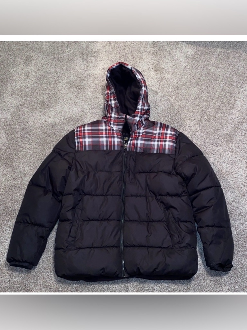 Kids hooded zip up puffer coat, size XL with fleece lining and pockets EUC